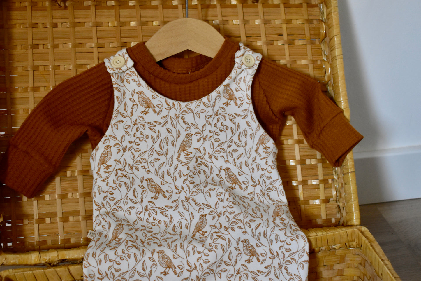 Peto con pies WHIMSICAL