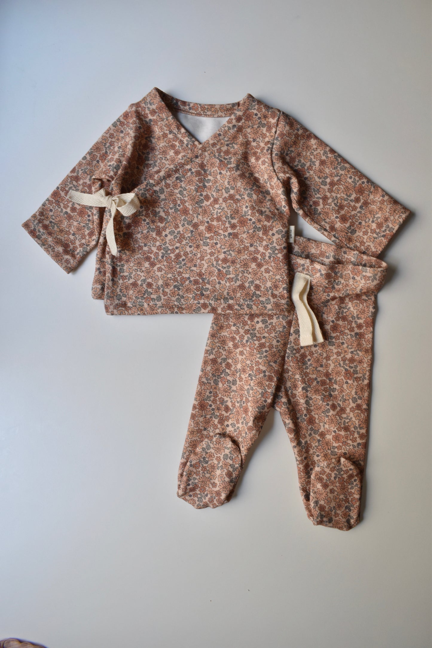 Conjunto newborn FLORES