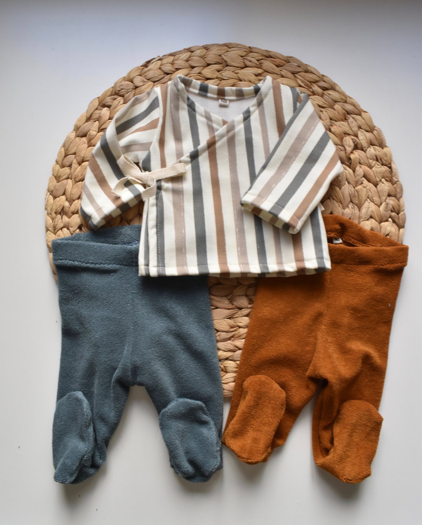 Conjunto newborn STRIPES MULTI