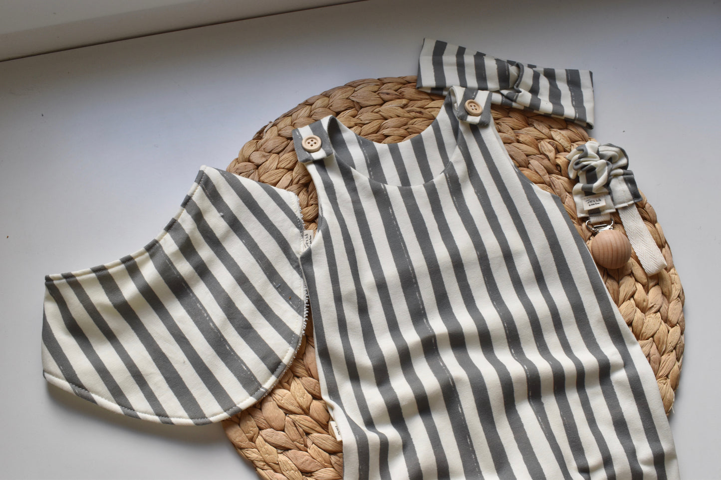 Peto con pies STRIPES
