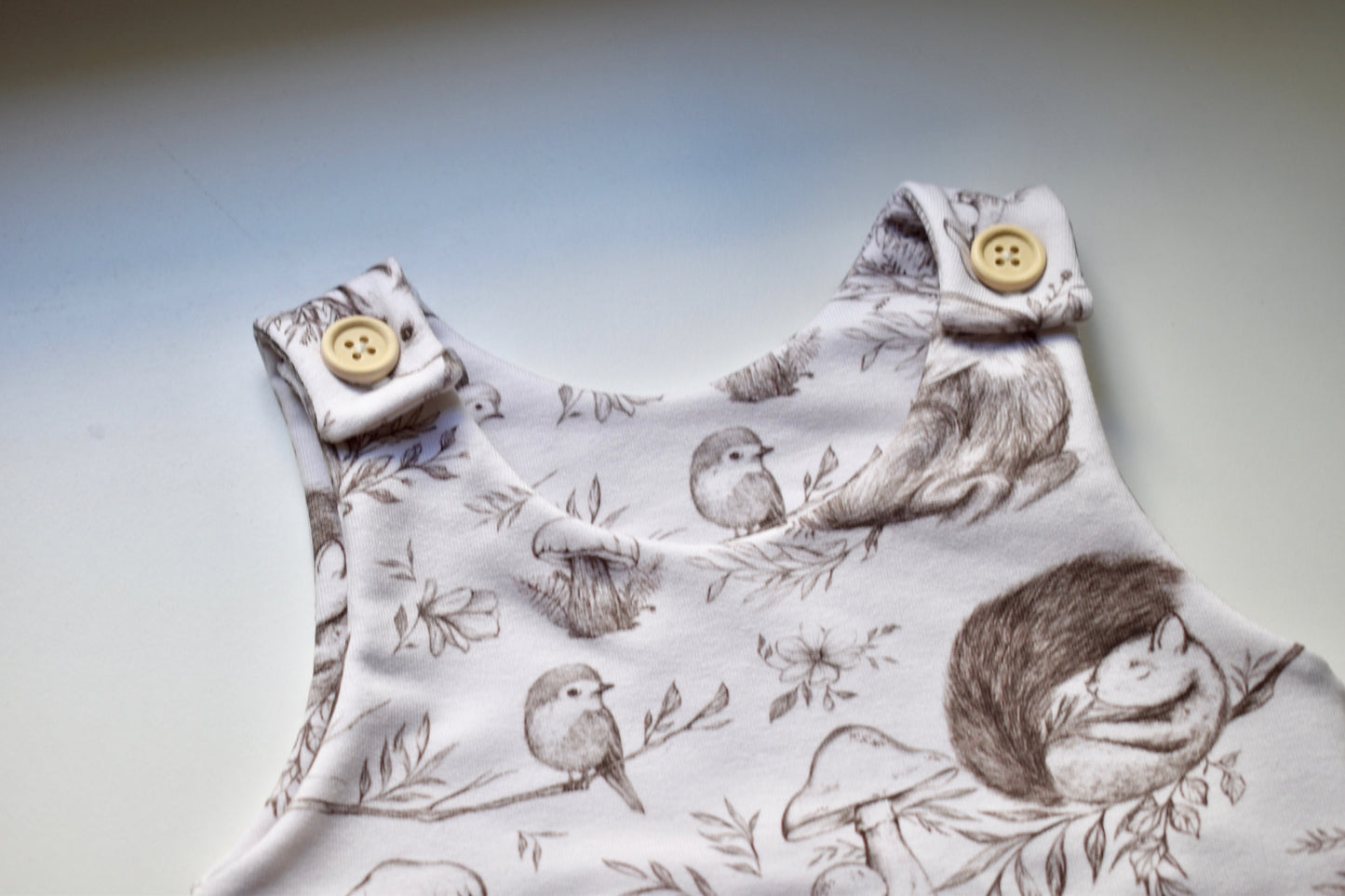 Peto con pies FOREST TALES