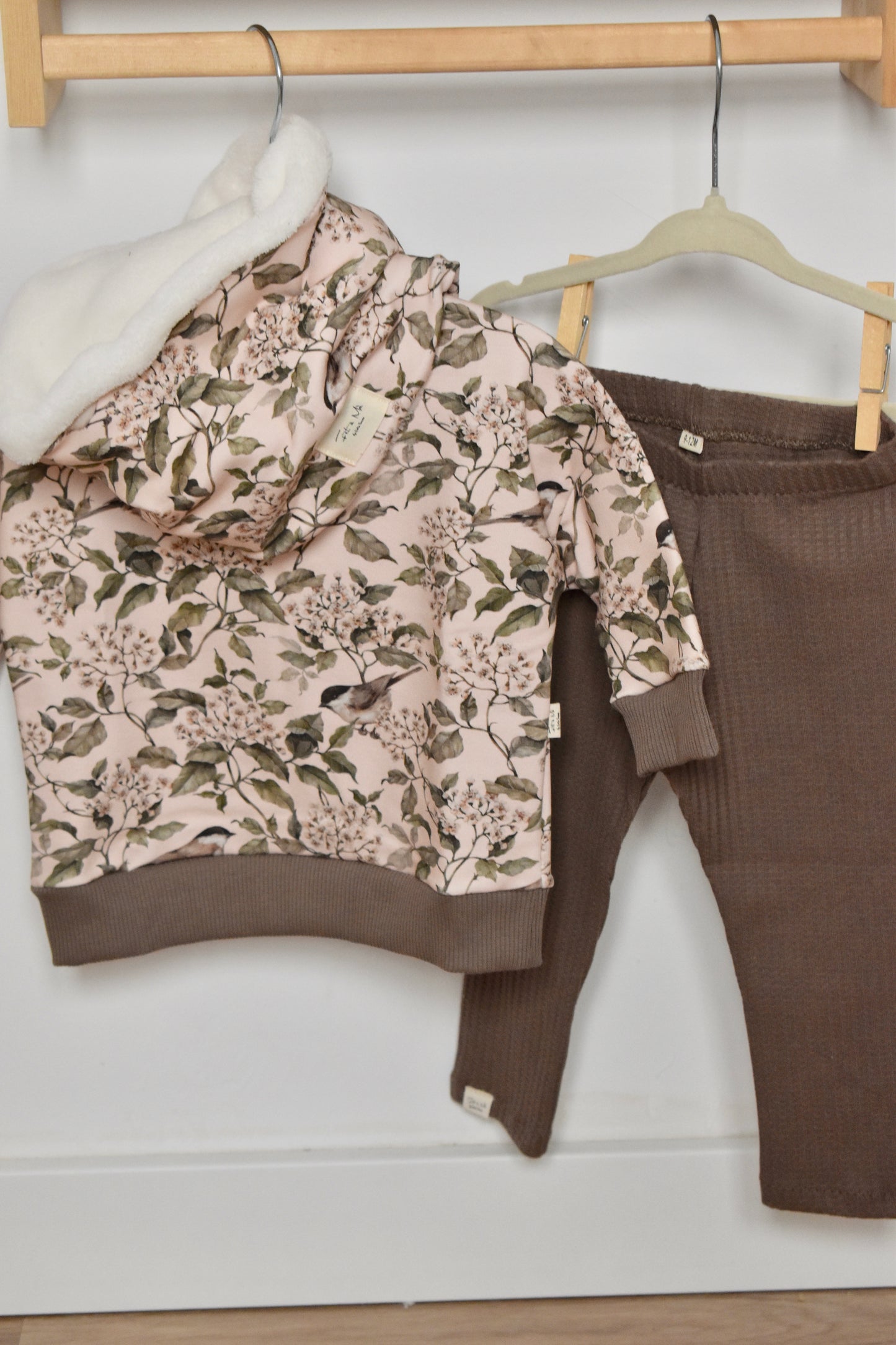 Cuello TWEET & BLOOM