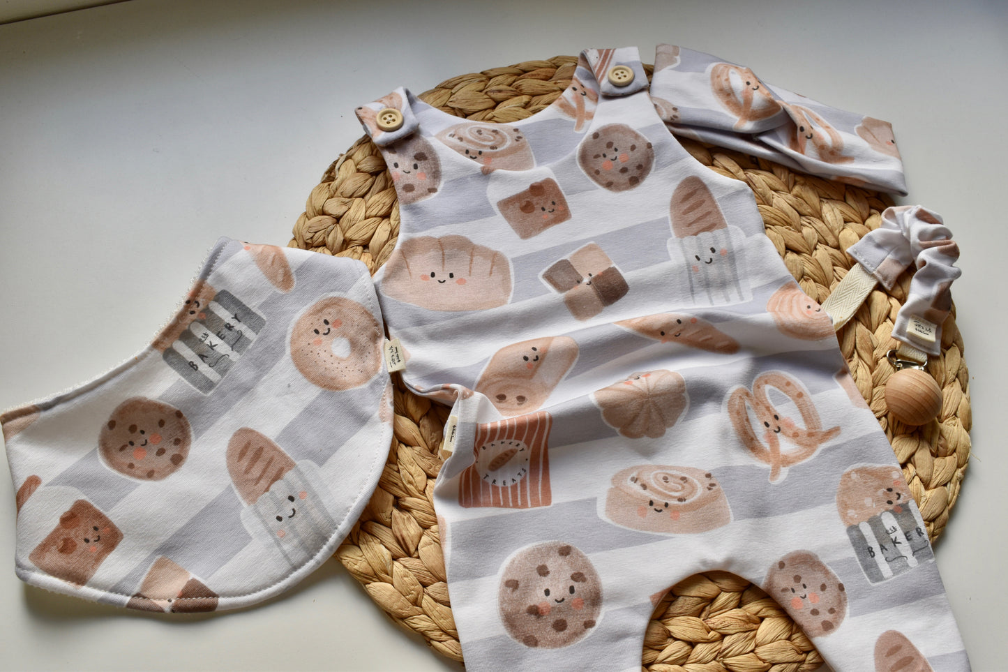 Peto con pies PETITE BOULANGERIE